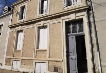 Chez Marie has Balcony rooms