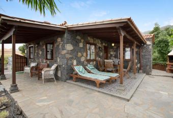 Casa Rural Arecida has Balcony rooms