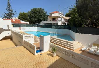 Lively Charming Apartment w Pool has Balcony rooms