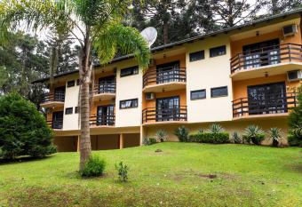 Filad  lfia Hospedagens e Eventos has Balcony rooms