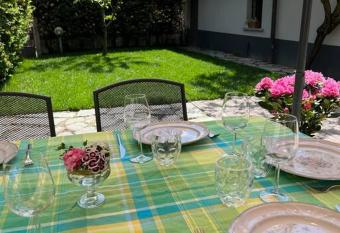 Villa Perosi has Balcony rooms