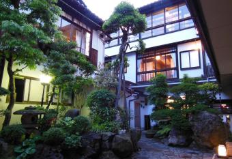 Oyado Hayakawa allows 18 year olds to book a room