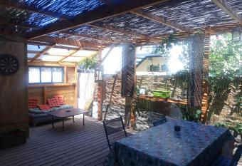 Studio d aqui et d ailleurs has Balcony rooms