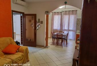 Le Mimose has Balcony rooms