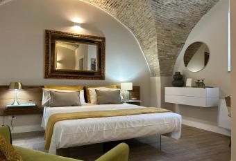 La Fabbrica di San Pietro Vasto has Balcony rooms