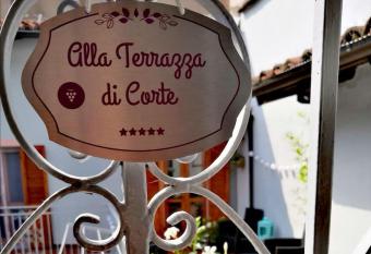 Alla Terrazza di Corte allows 18 year olds to book a room