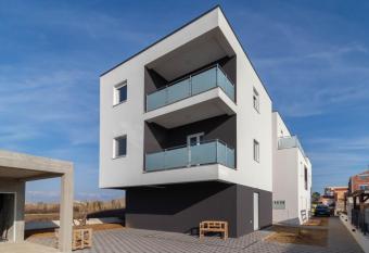 PRIVLUKA APART has Balcony rooms