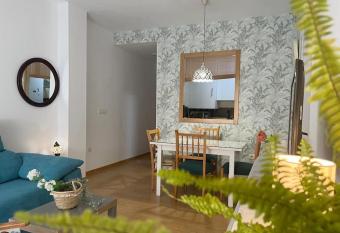 Piso Margarita Granada has Balcony rooms