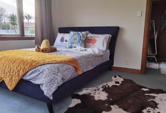 Epsom Red House has Smoking rooms