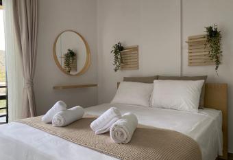 The Lemon Breeze Studio allows 18 year olds to book a room