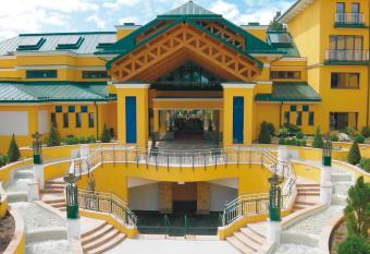 EurothermenResort Bad Schallerbach - Hotel Paradiso Superior allows 18 year olds to book a room