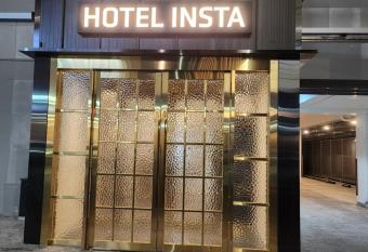 Suwon Hotel Praha allows 18 year olds to book a room