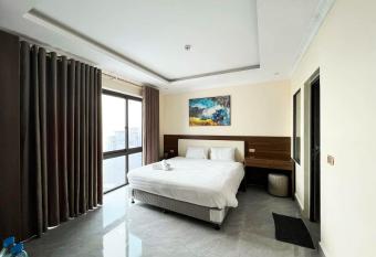 Qu   nh Hoa Hotel Tam      o has Balcony rooms