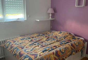 Chambre chez habitante allows 18 year olds to book a room