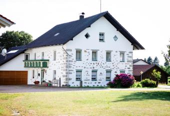 Ferienhaus Drasch has Balcony rooms