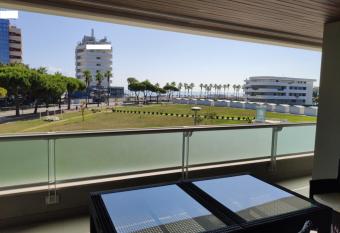 White-blue vibes, seafront apt. has Balcony rooms