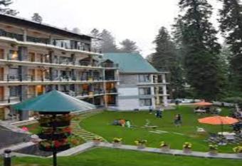 Summer Retreat has Balcony rooms