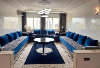 Huge 4 bedroom Condo 2 min walking to TGV train allows 18 year olds to book a room