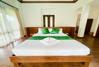 Yizen 99/4           Phu tara                          has Balcony rooms