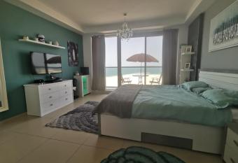 Amazing Studio by the beach has rooms with a private hot tub