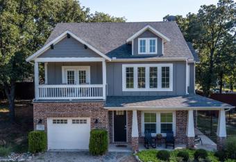 The Coffee House allows 18 year olds to book a room