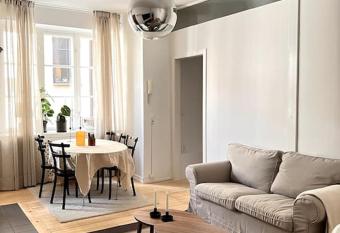 L  genhet i G  taplatsen, G  teborg allows 18 year olds to book a room