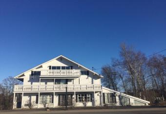 The Beach Rose Inn allows 18 year olds to book a room