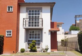 Agradable casa para descansar en Villas de Campo has Balcony rooms