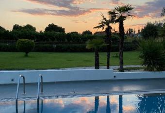 Villa olion has Balcony rooms