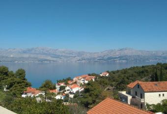 Bay View Postira has Balcony rooms