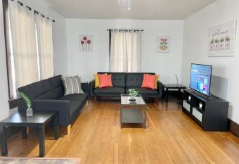 Cozy Home in Shelbyville 10 min to Casino allows 18 year olds to book a room