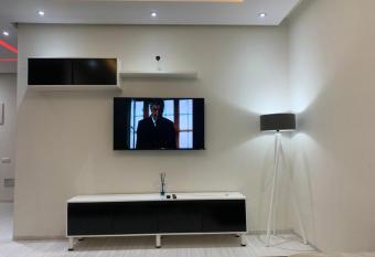 R  sidence l eden has Balcony rooms