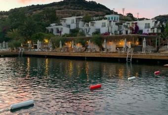 Moon Hotel& Beach Bodrum allows 18 year olds to book a room