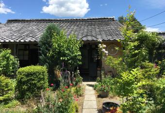    1   1                                                                    UMAYA    has Balcony rooms