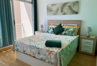 Aparment sierra Guadalupe has rooms with a private hot tub