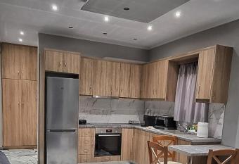 Mimarxos Luxury Apartments has Balcony rooms