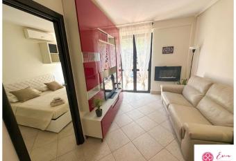 Eva Le Residenze has rooms with a private hot tub