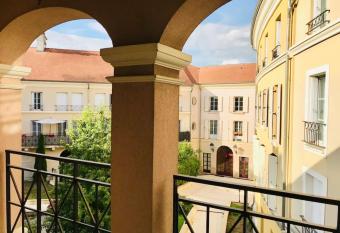 Grand logement cosy    Disney has Balcony rooms