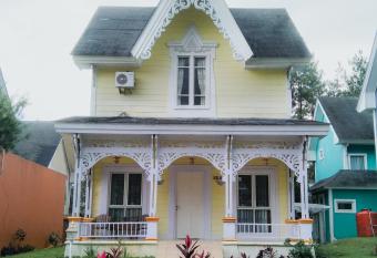 Villa Kota Bunga EE2-03 has Balcony rooms