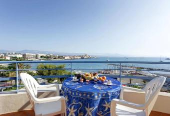 Beachfront of Cap d  Antibes allows 18 year olds to book a room