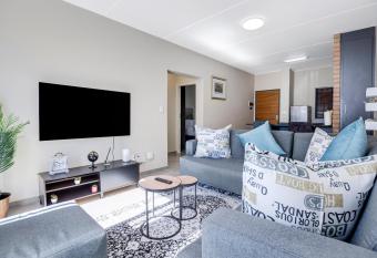 The Sunrise Waterfall has rooms with a private hot tub