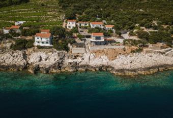 Apartment Poto  inarka has Balcony rooms
