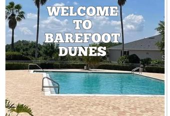 COZY HAINES CITY BAREFOOT DUNES CONDO has Balcony rooms