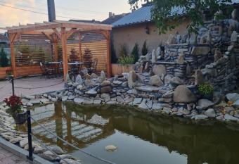 Secret Garden Sweet Home has Balcony rooms