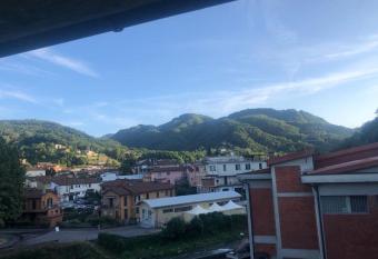 Appartamento in Garfagnana allows 18 year olds to book a room