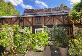 G  te cosy entre Tours et Amboise has Balcony rooms