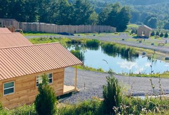 Brushcreek Falls RV Resort has Balcony rooms