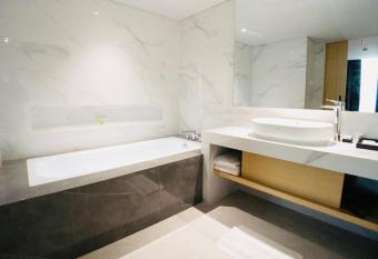 VILA DONY has Balcony rooms