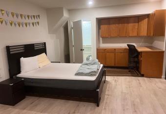 Studio with full bath, kitchenette, work desk and queen bed allows 18 year olds to book a room