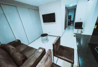 Moderno apto en club residencial has Balcony rooms